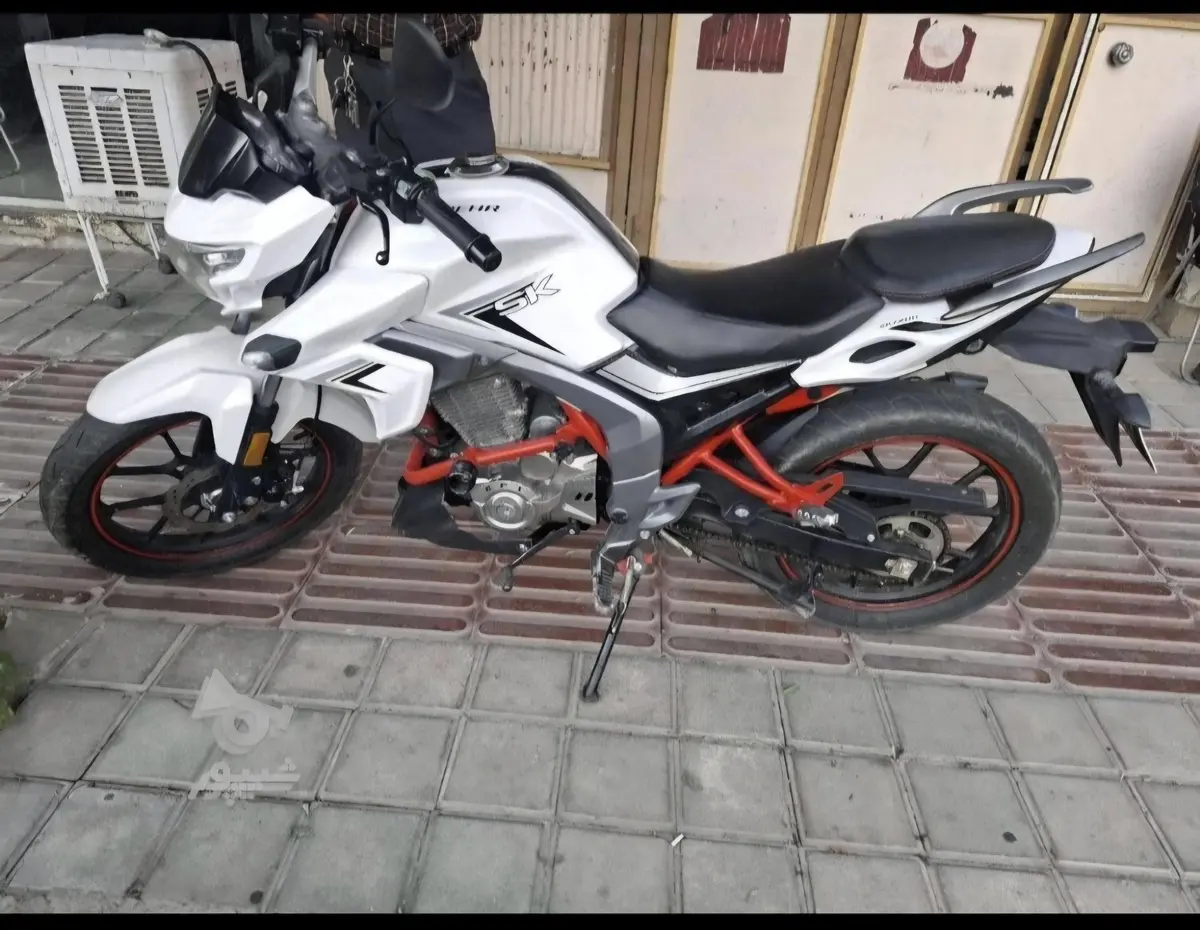 سپهر خودرو،  شارک L200