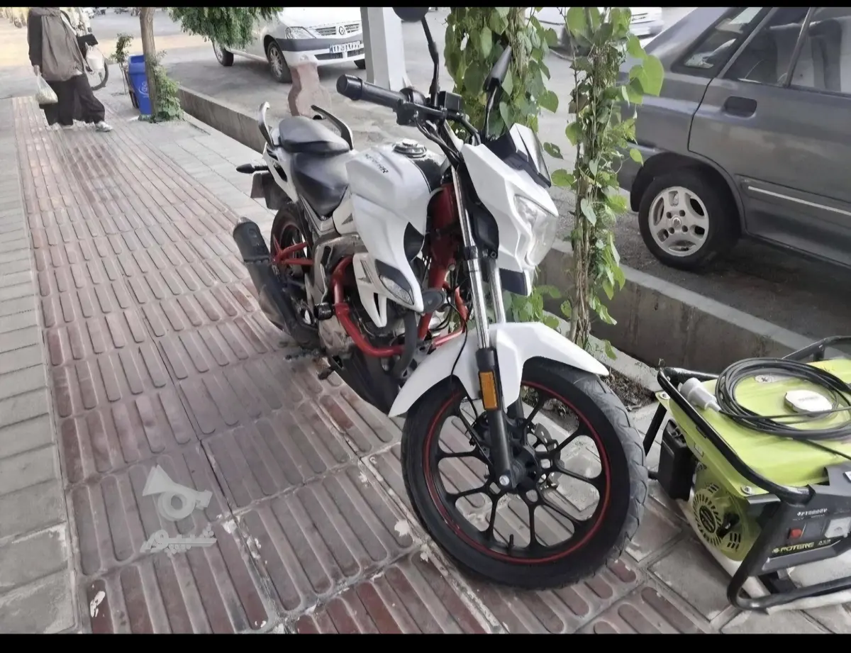 سپهر خودرو،  شارک L200