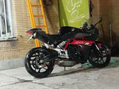 هیوسانگ، اکسیو 250R