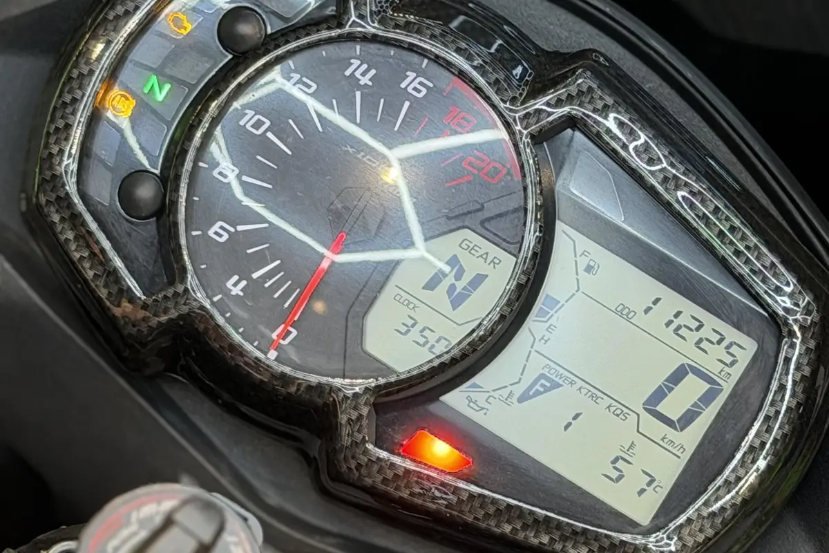 کاوازاکی،  نینجا ZX-25R