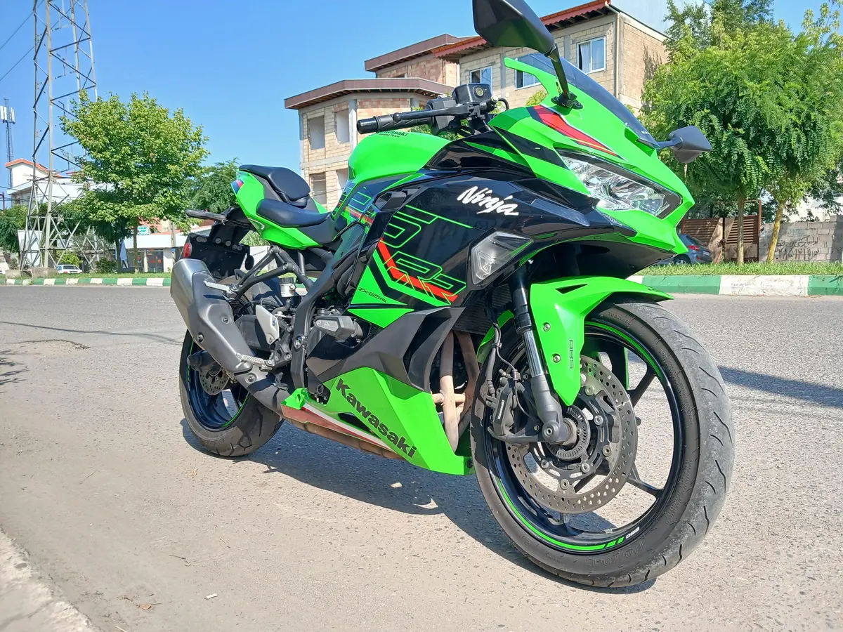 کاوازاکی  نینجا ZX-25RR