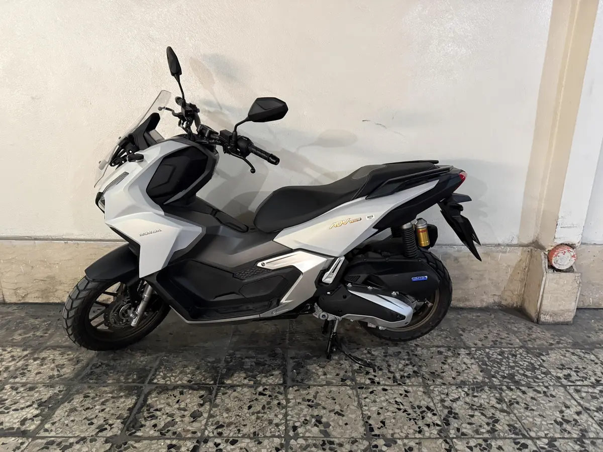 هوندا،  ADV 160