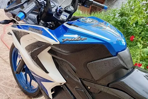 باجاج، پالس 200RS