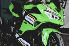 کاوازاکی، نینجا ZX-25R
