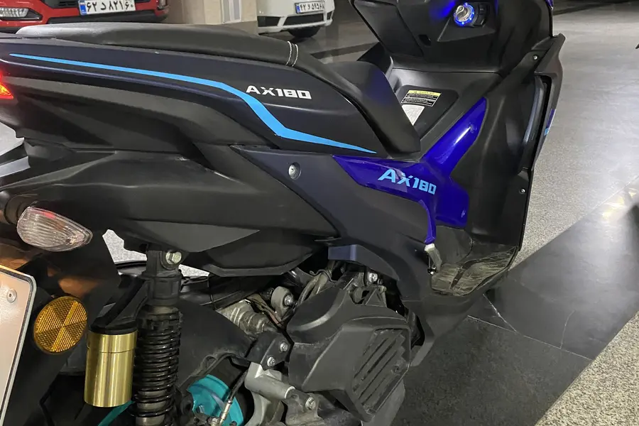 هانی موتور، AX 180