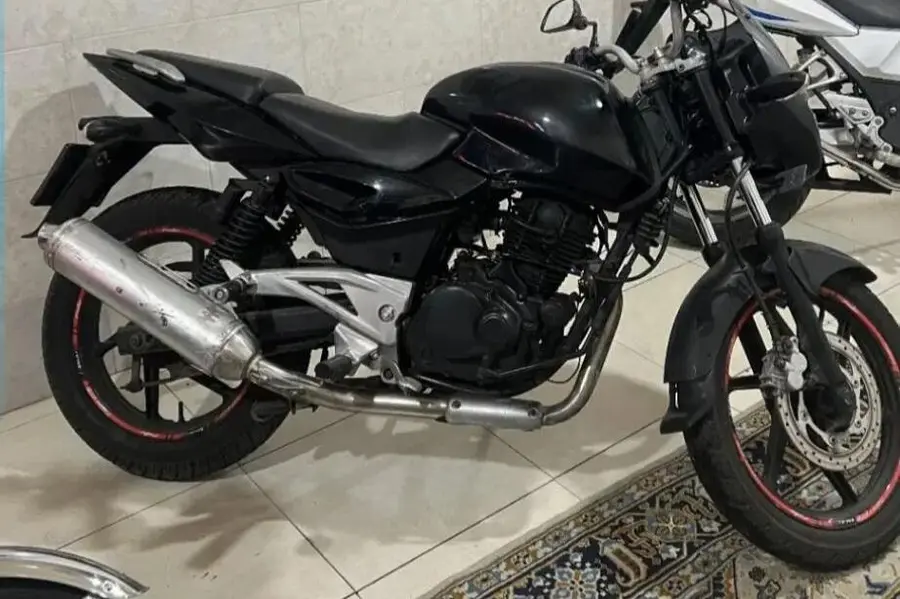 باجاج، پالس 200