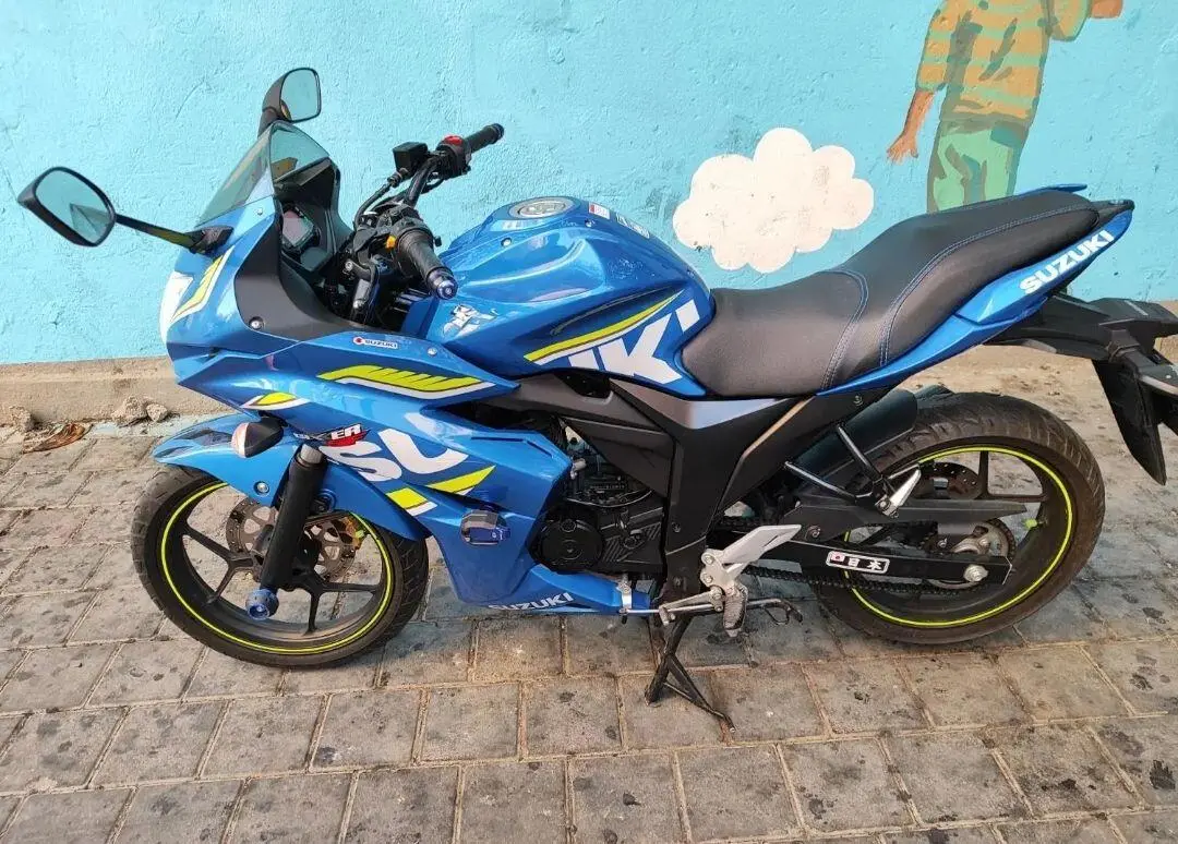 سوزوکی  150 GSXF