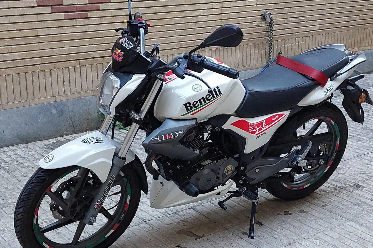 بنلی،  TNT 150