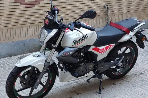 بنلی، TNT 150