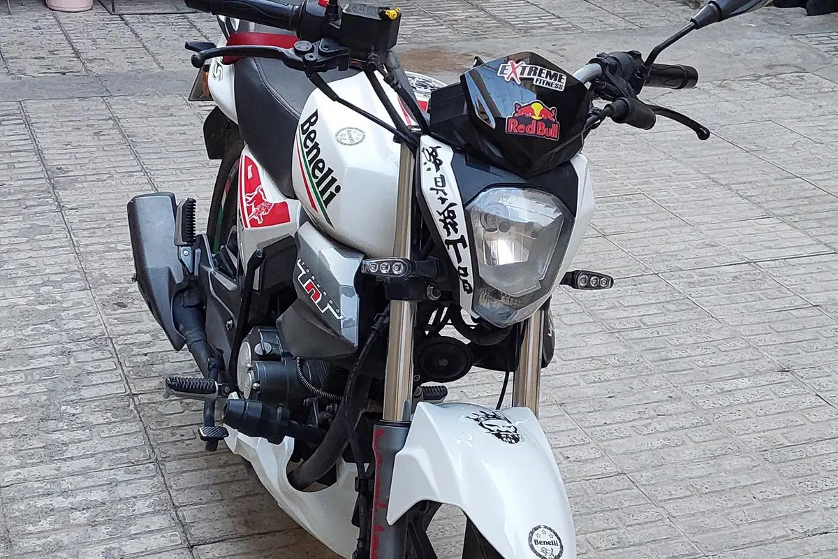 بنلی،  TNT 150