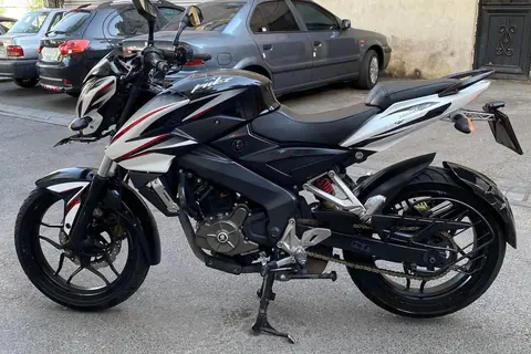 باجاج، پالس 200NS