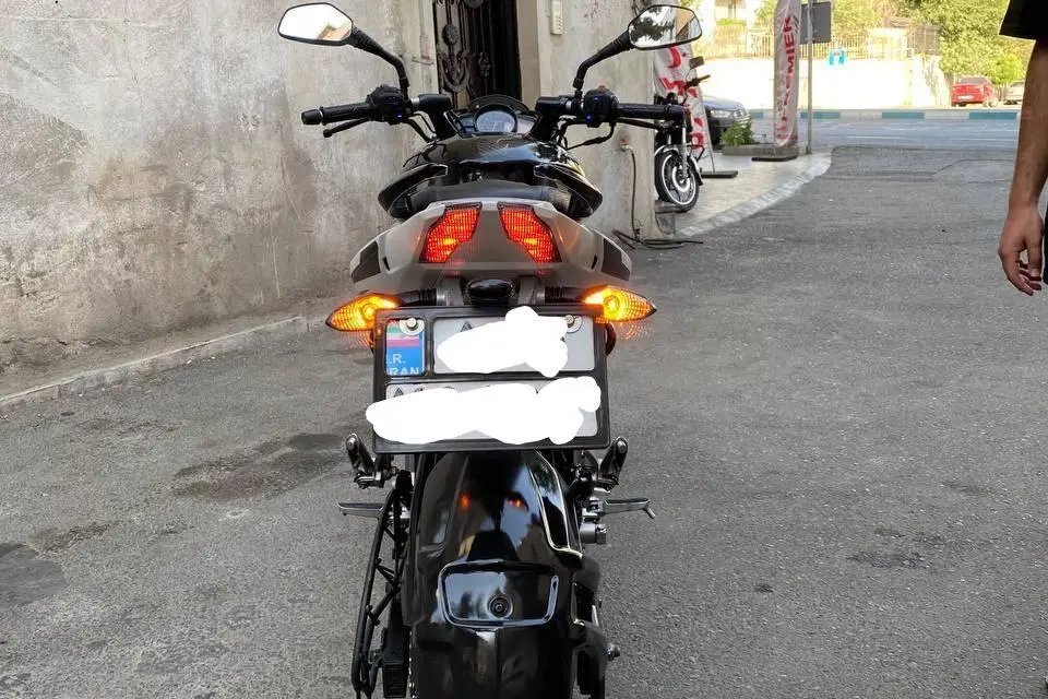 باجاج،  پالس 200NS