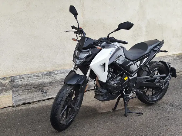 اس وای ام  گلکسی NA 180