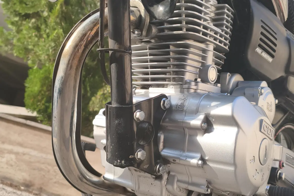هوندا،  CD 200