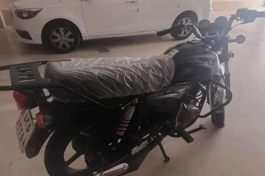 نیرو موتور شیراز،  بوکسر BX 200