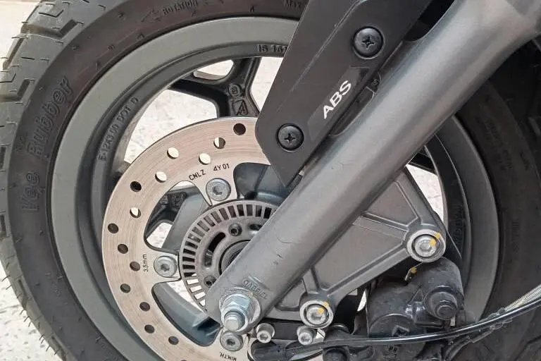 آپریلیا،  STR 160