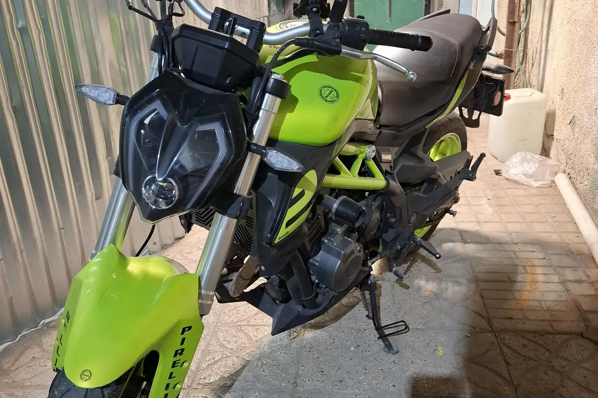 بنلی،  TNT 300