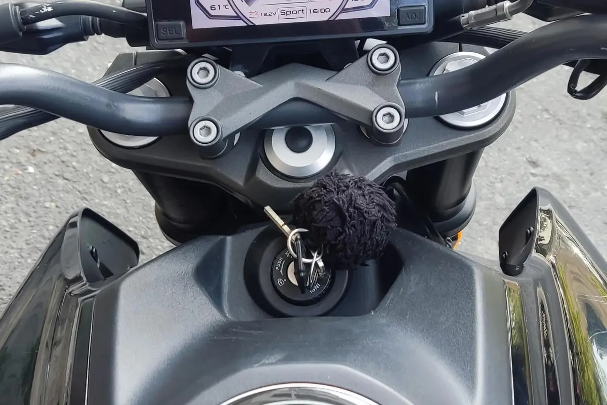 جهان رو،  CF 250