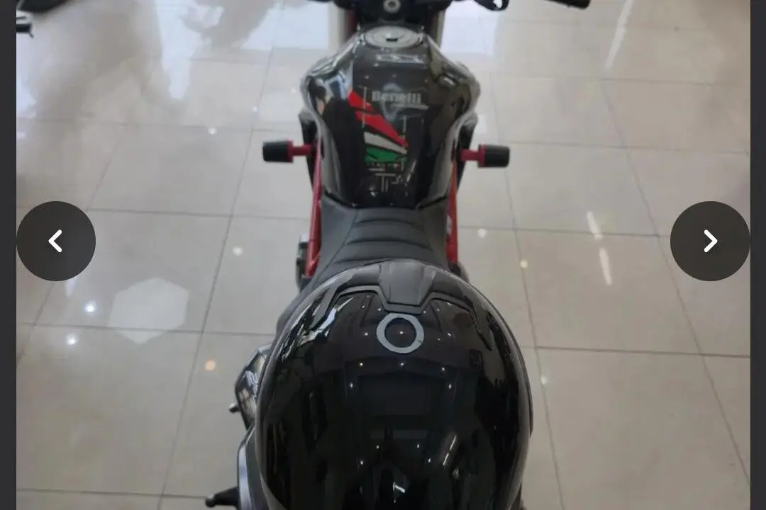 بنلی،  TNT 300