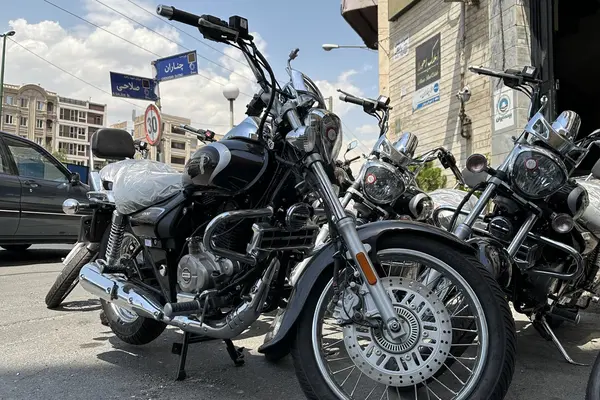 باجاج  اونجر 220