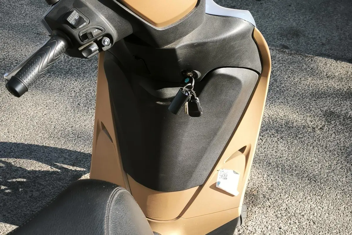 کبیر موتور،  ساتلیس 170S