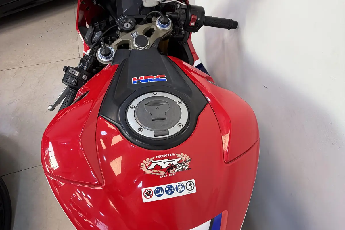 هوندا،  HRC 1000
