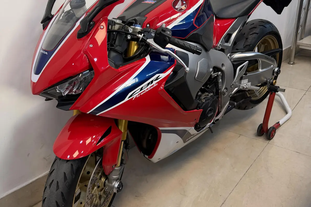 هوندا،  HRC 1000