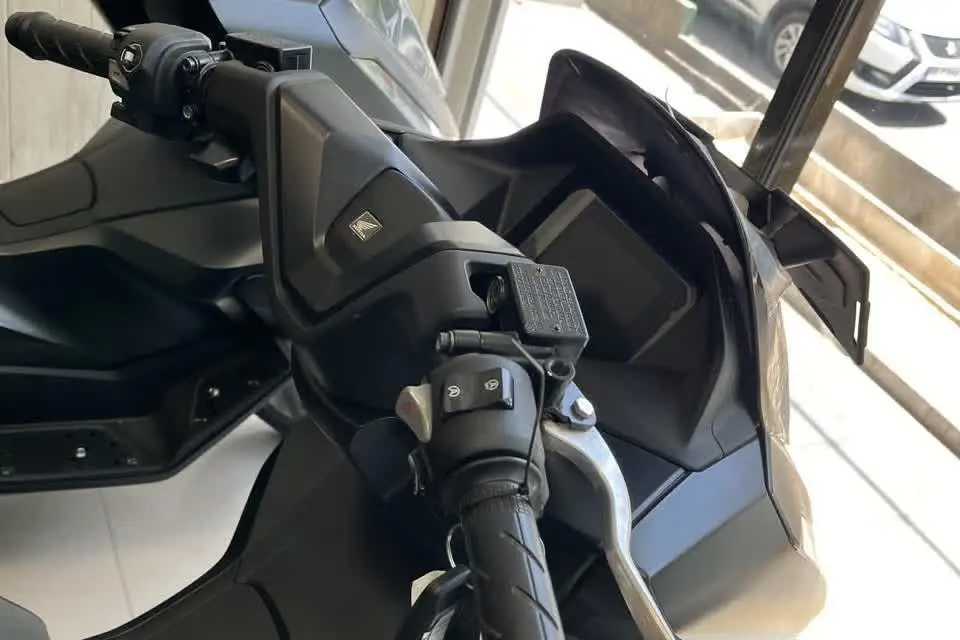 هوندا،  PCX 160