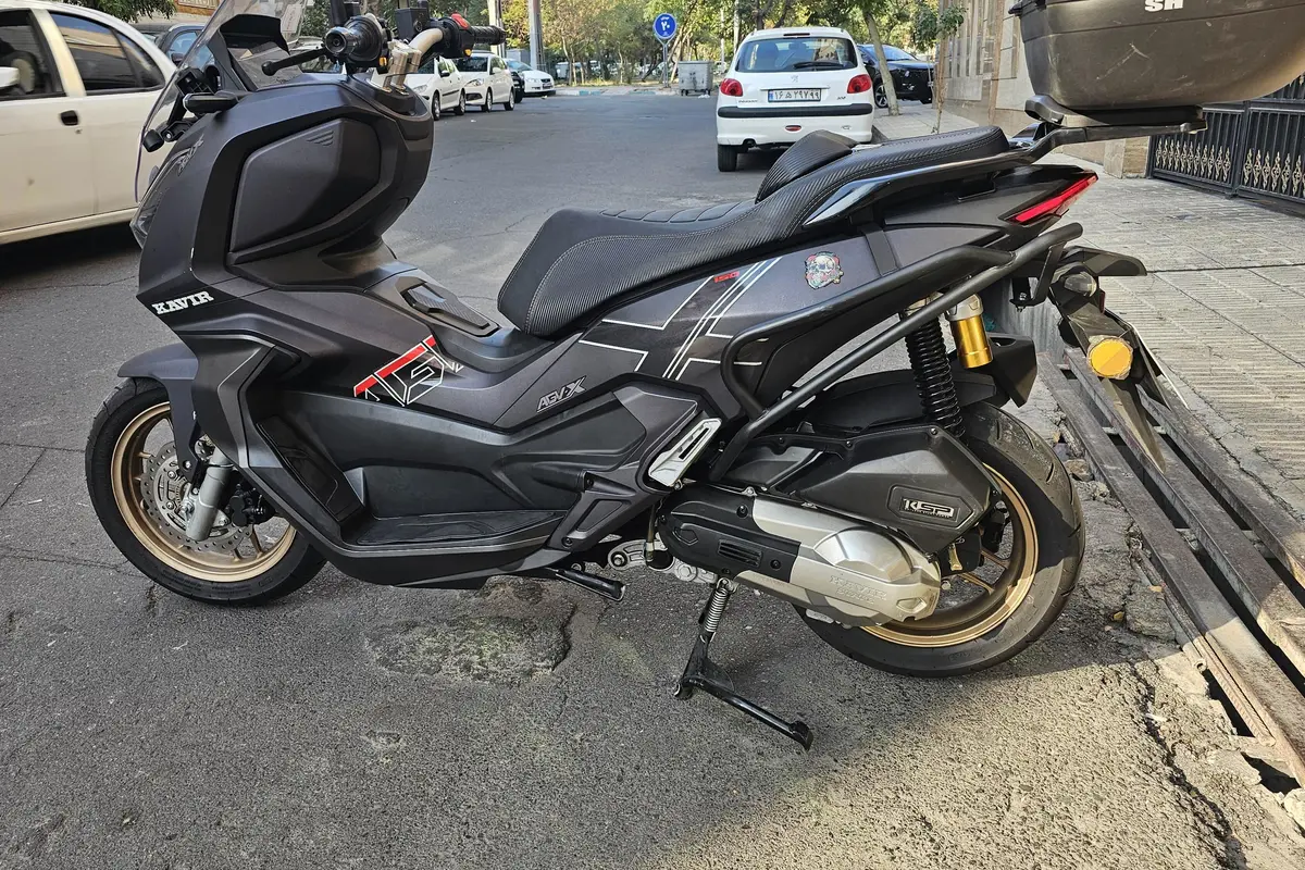 کویر موتور،  AGV 150X