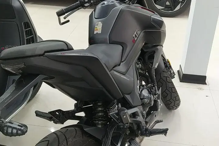 زونتس  Z2 200 U1