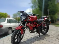 بنلی، TNT 150