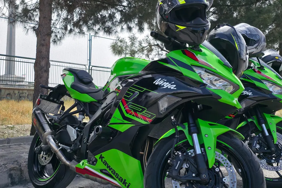 کاوازاکی،  نینجا ZX-25RR