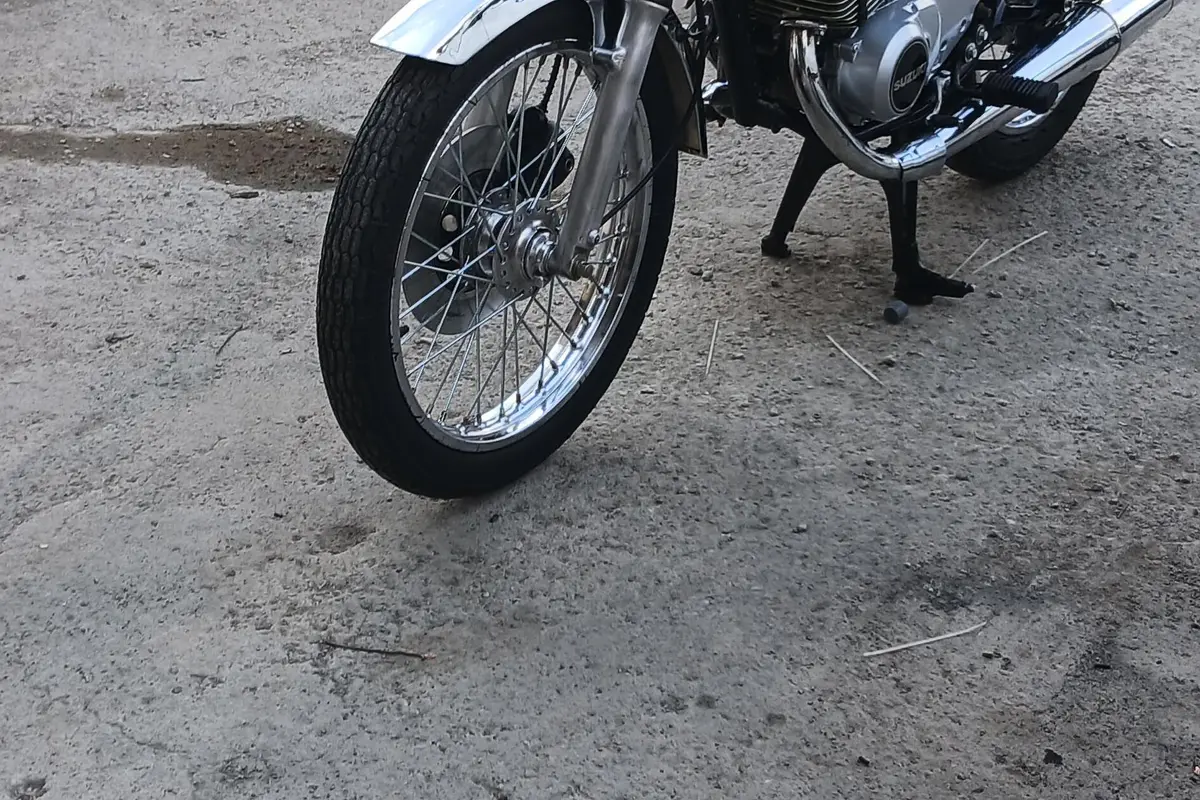 سوزوکی،  GT 250
