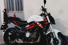 بنلی، TNT 300