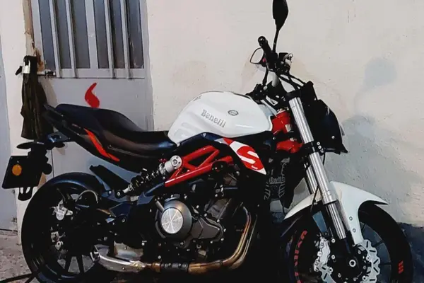 بنلی  TNT 300