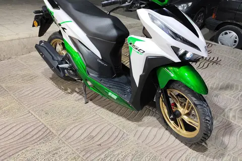 همراه سیکلت، ویو 150
