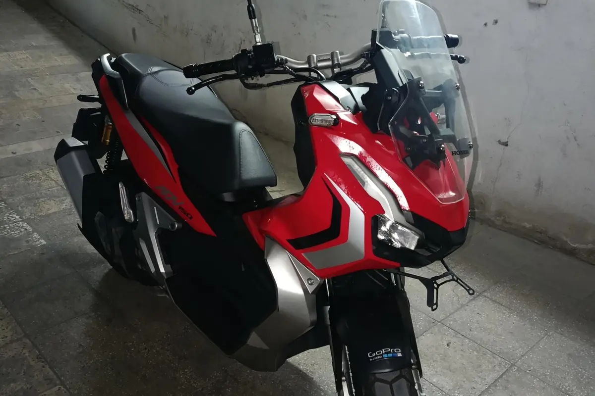 هوندا،  ADV 150