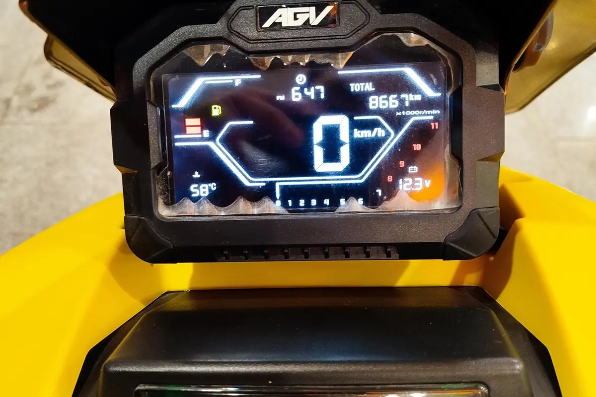 کویر موتور،  AGV 150