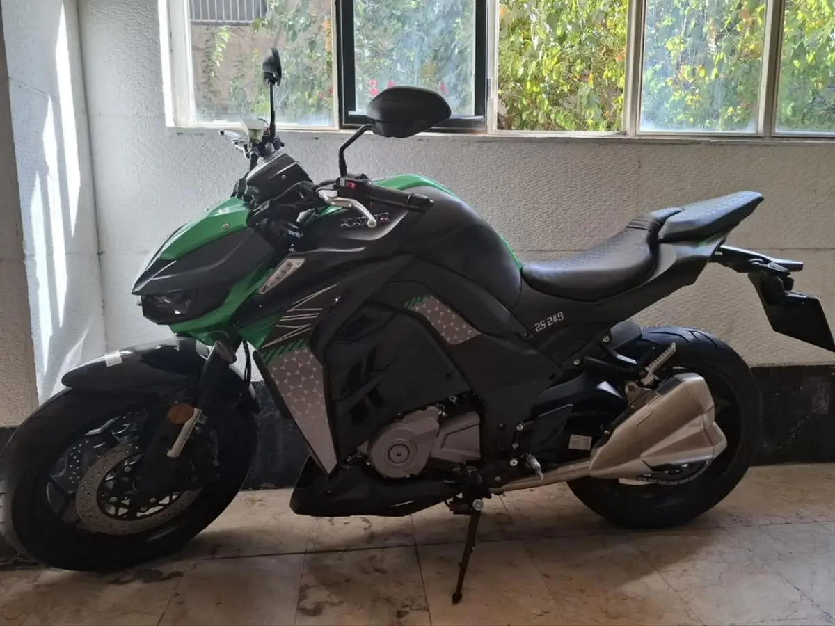 کویر موتور،  250