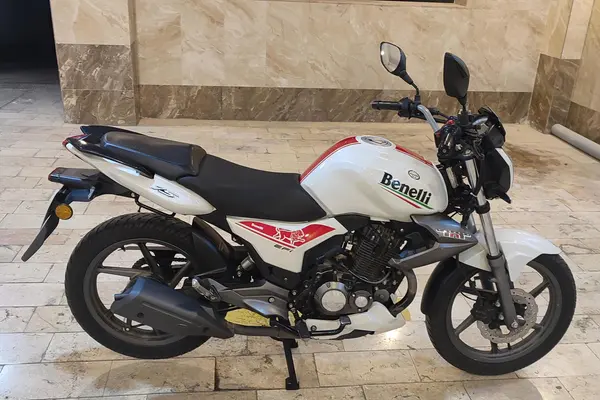 بنلی  TNT 150