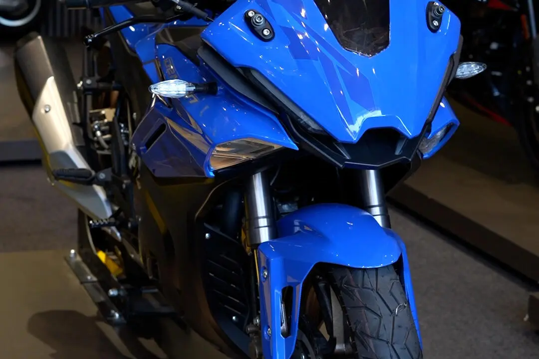 جی پی ایکس،  200R