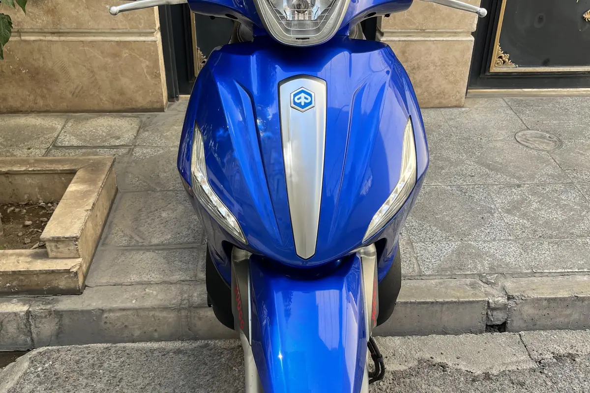 پیاجیو  بورلی 300S