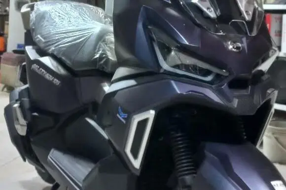 اس وای ام  ADV 175