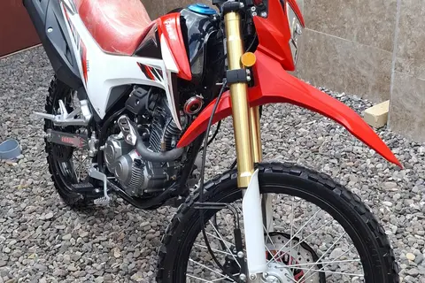 جهان همتا، فلات CRF200