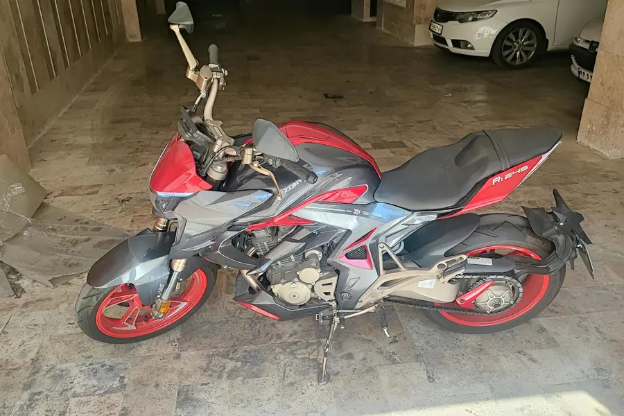 زونتس، Z4 250 R