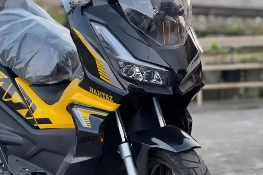 جهان همتا، همتاز ADV160