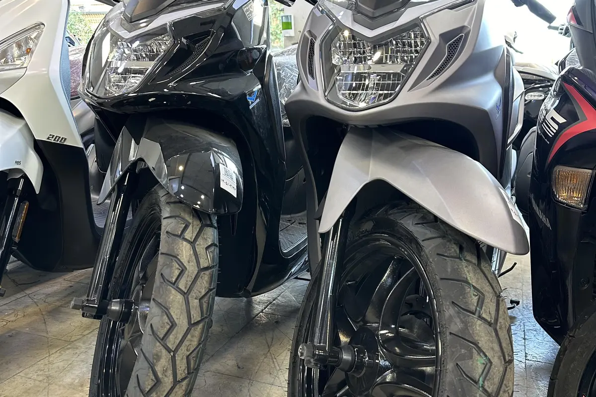 اس وای ام،  گلکسی SR 200