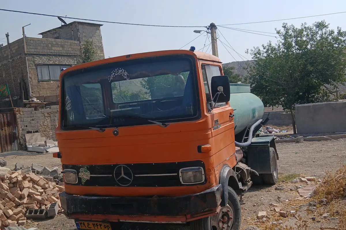 خاور،  808