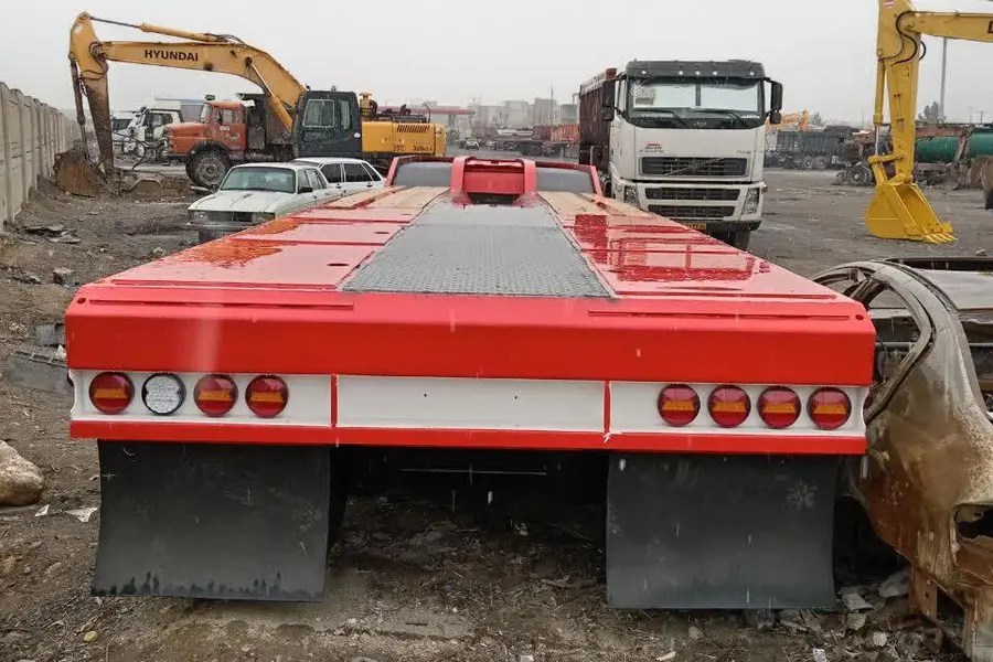 طارق، تریلر