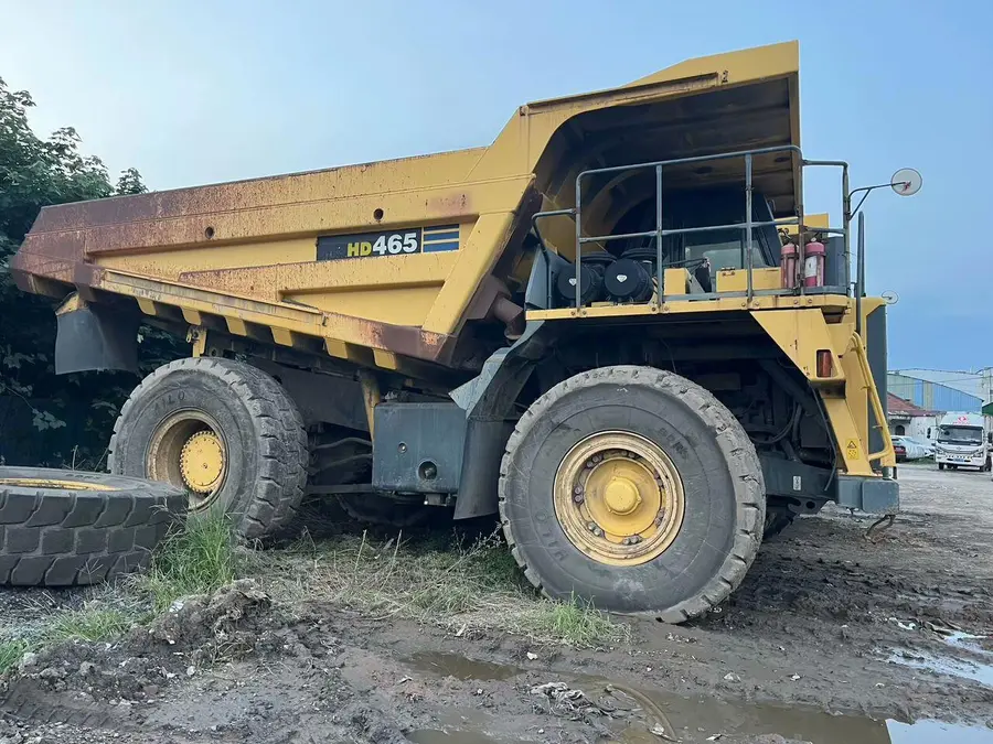 کوماتسو، WA 600-6